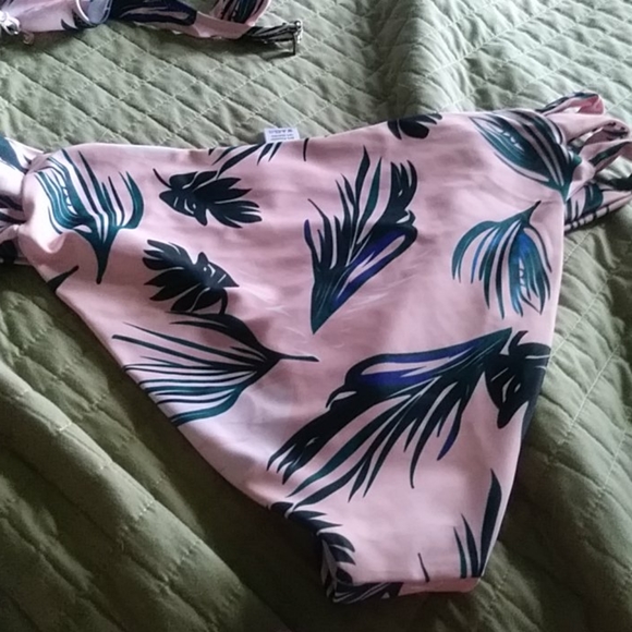NWOT Zaful Pink Tropical Green Leaves Bikini 1X - Picture 4 of 5